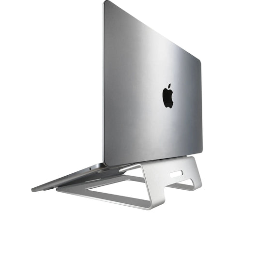 鋁合金筆電支架搭配MacBook使用，展示支撐穩固與抬升效果。